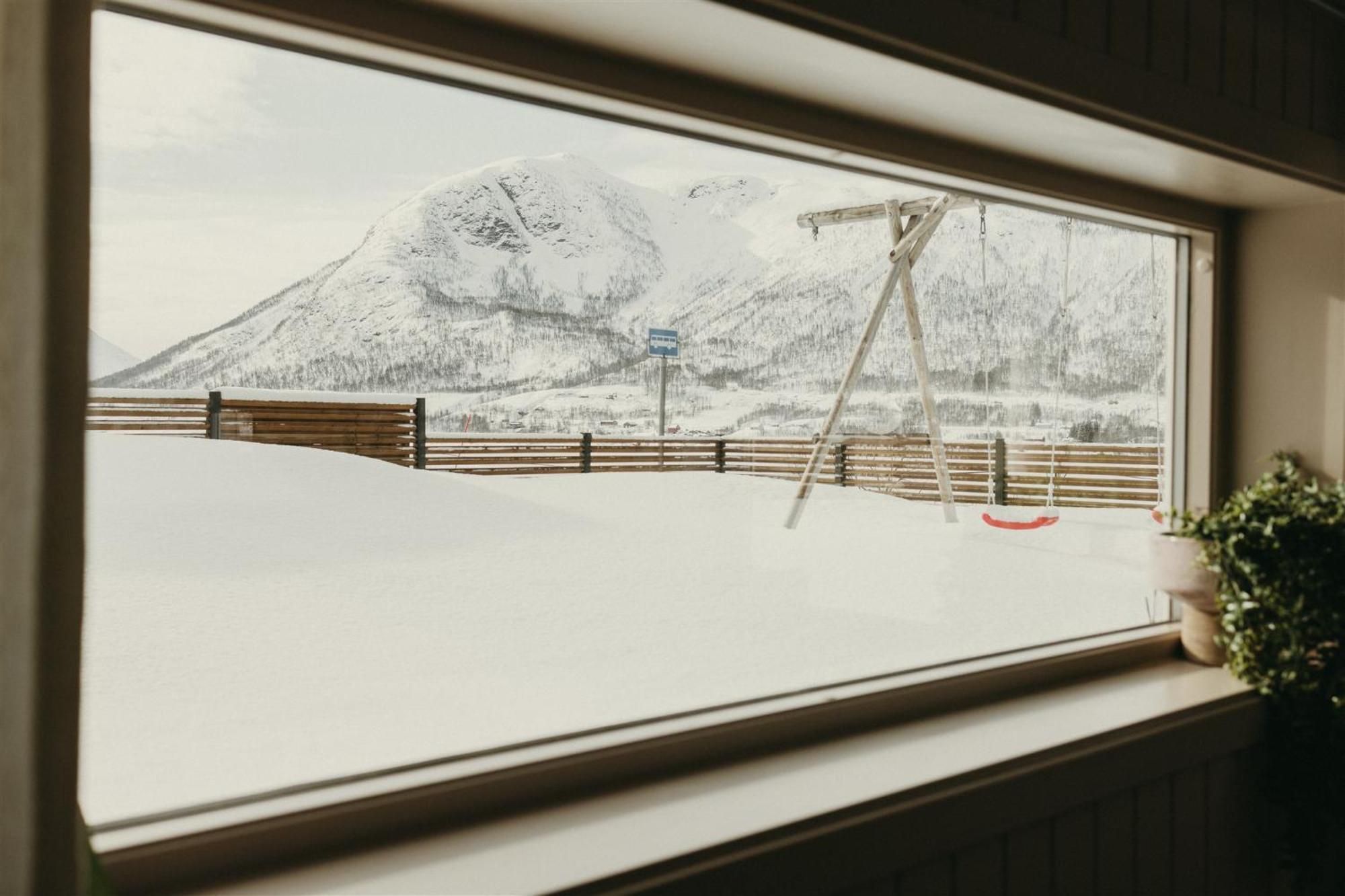 Apartmán Cozy Fjord Retreat With Firepit And Activities Tromsø Exteriér fotografie